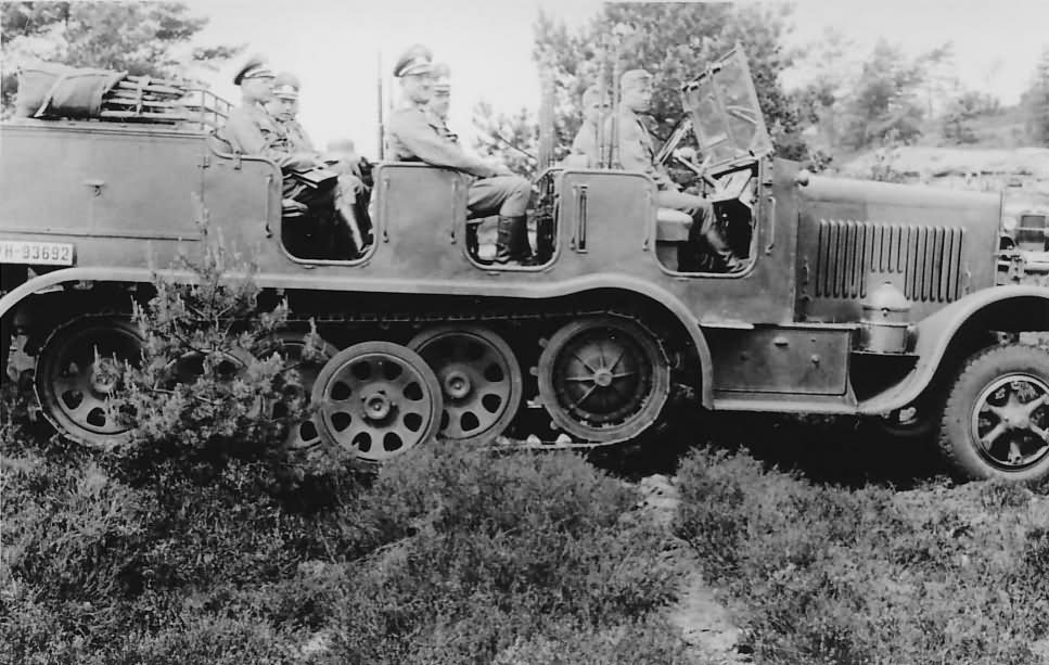 Early Sdkfz 7 | World War Photos