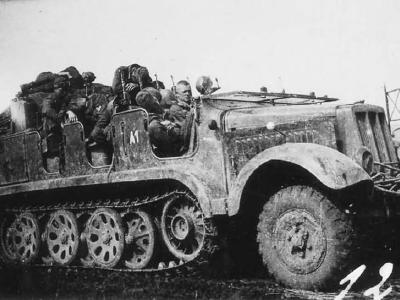 German medium halftrack Sdkfz 6/1