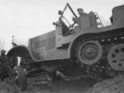 Early Sdkfz 6 halftrack