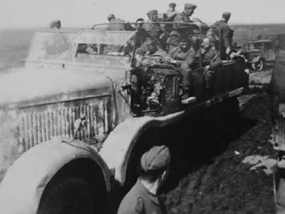 German Sdkfz 7 half track
