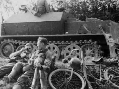 SdKfz 7 Bunkerknacker Armored Halftrack + 8.8cm Flak