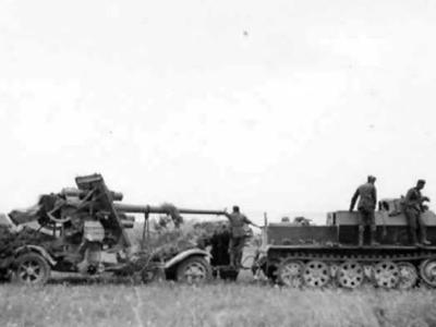 SdKfz 7 Bunkerknacker with Flak 18