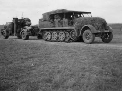 SdKfz 7 and Flak 88 Eastern Front