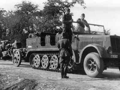 SdKfz 7 and sFH 18 1939 Poland