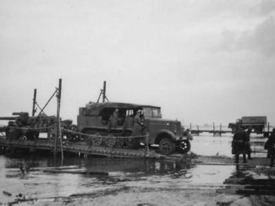 Early SdKfz 7 on bridge