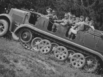 SdKfz 7 ww2 german halftrack