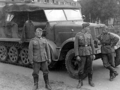 Sd Kfz 7 half track 1
