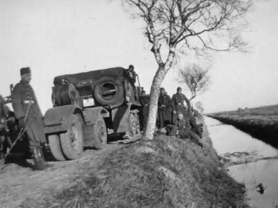 Sdkfz 7 half track 1
