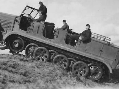 Sdkfz 7 half track 5