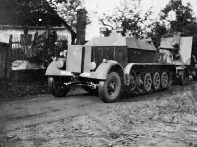 Gepanzerter 8t Zugkraftwagen & Sfl.Flak (Sd.Kfz.7) Bunkerknacker
