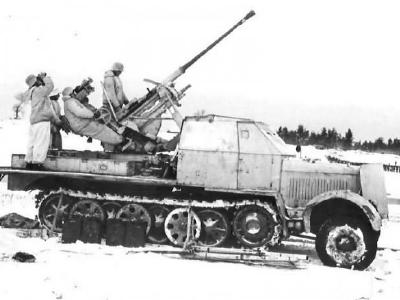 Armored Sd.Kfz. 7/2 37mm flak in winter