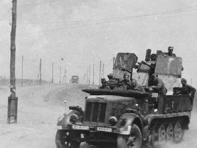 SdKfz 7/1 Flakvierling Russia