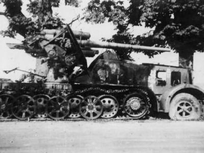 8,8cm Flak 18 Selbstfahrlafette auf Zugkraftwagen 12t Sd.Kfz.8 3