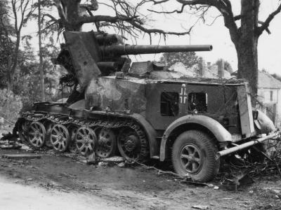 destroyed 8,8 cm Flak 18 Selbstfahrlafette auf Zugkraftwagen 12t type DB 9 SdKfz 8