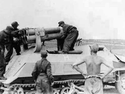 German soldiers preparing to fire a Panzerwerfer 42