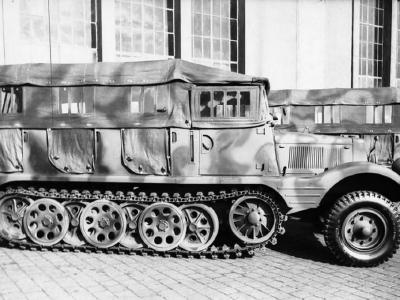 SdKfz 11 mit Mannschaftsaufbau (superstructure for crew transport) 1940