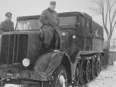 German Sdkfz 9 (s. Zgkw. 18t) Famo halftrack