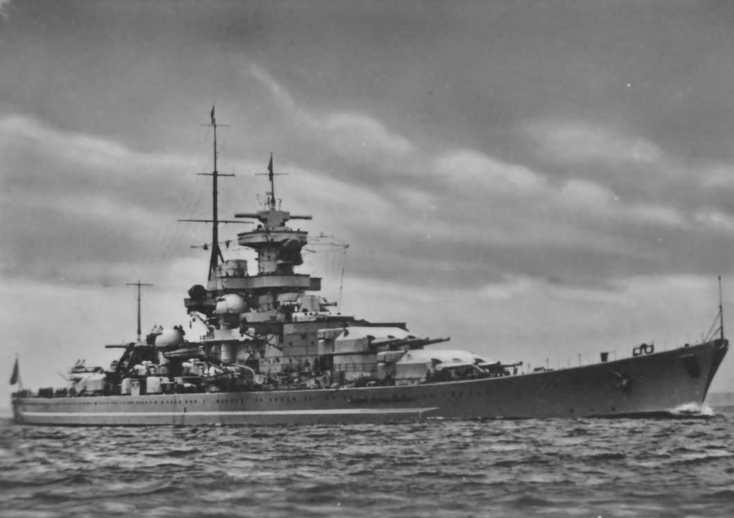 battlecruiser Gneisenau | World War Photos