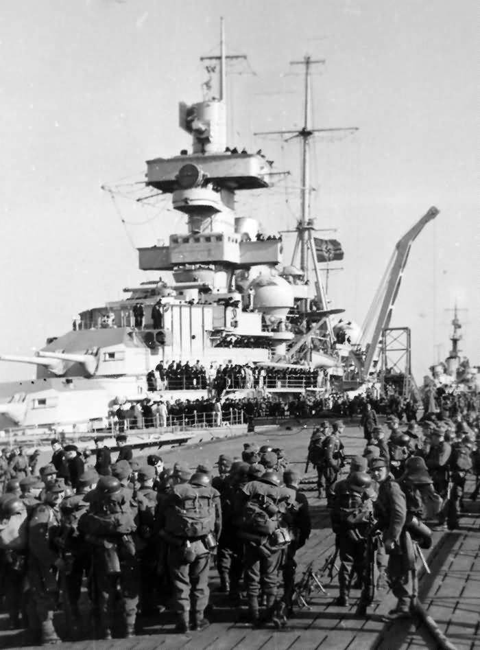 Heavy Cruiser Admiral Hipper In Cuxhaven, April 6. 1940 | World War Photos