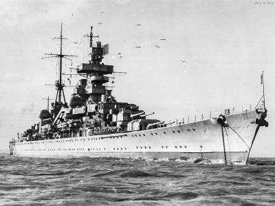 Kriegsmarine cruiser Prinz Eugen 1945