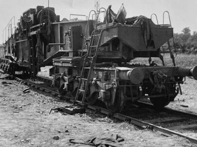 24 cm Theodor Bruno rail gun aug44