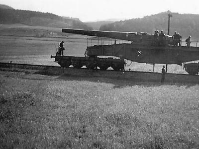 28 cm Schwere Bruno German Heavy Railway Artillery