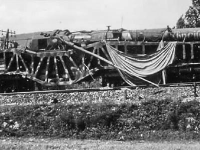 Captured 38cm K(E) Siegfried rail gun