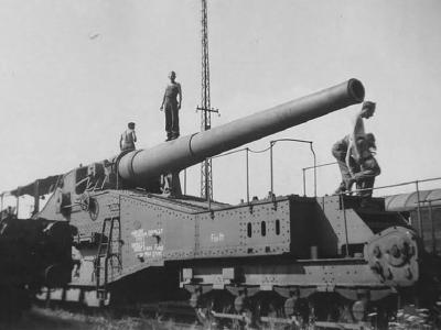 Schneider 320 mm Mle 1870 93 1945 railway gun Furth 1945
