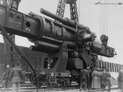 Schwerer Gustav rail gun