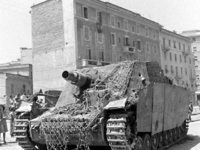 Abandoned Brummbär, Rome Italy 1944