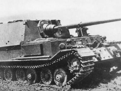 Ferdinand 150011 during trials in 1943