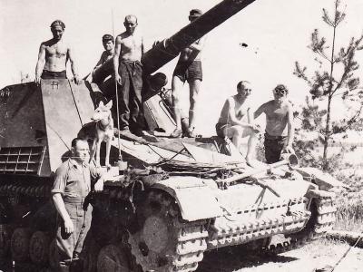 Hummel 12 Panzer Division 1944 Kurland