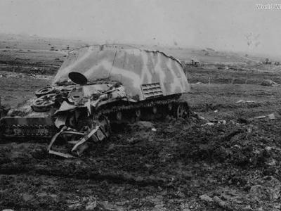 Hummel ammunition carrier