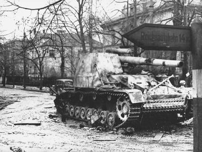 Hummel in Berlin 1945