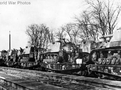 Railway transport of the Hummel guns