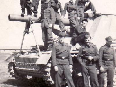 Hummel howitzer 15cm schwere Panzerhaubitze auf Geschsützwagen III/IV (Sf)