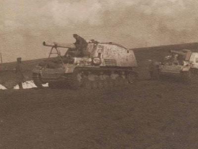 Self-propelled artillery Hummel winter camouflage