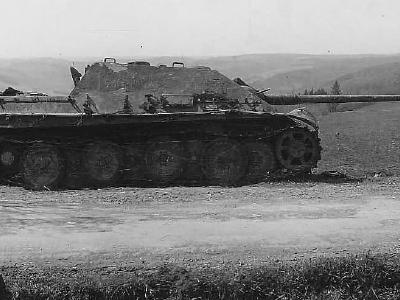 Abandoned Jagdpanzer V Jagdpanther with zimmerit 1945