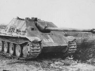Captured Jagdpanther 328 Eastern Front