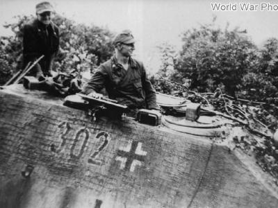 Early Jagdpanther code 302