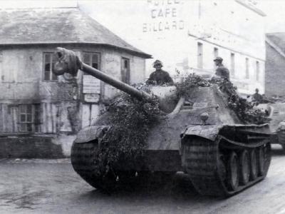 Jagdpanther with zimmerit of the schwere Panzerjäger-Abteilung 654 France