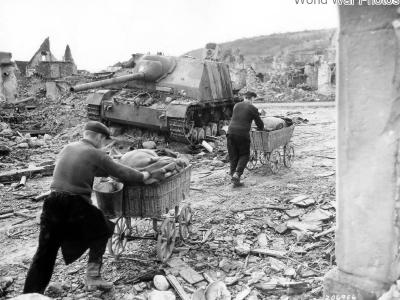Panzer IV/70 (A) at Colmar 1945