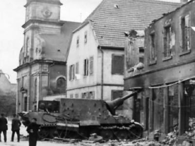 Abandoned Jagdtiger 131 Schwere Panzerjager Abteilung 653