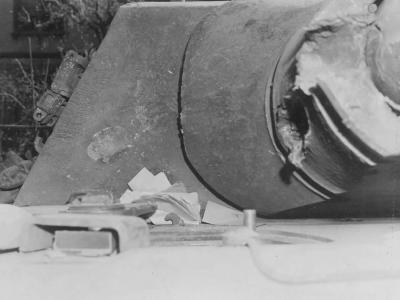 Jagdtiger damaged gun mantlet
