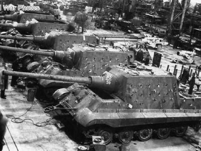 Jagdtigers assembly line in the Nibelungenwerk at St. Valentin