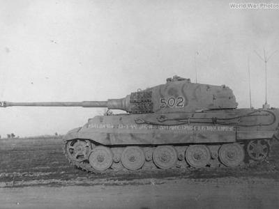 Panzerbefehlswagen Tiger Ausf.B 502