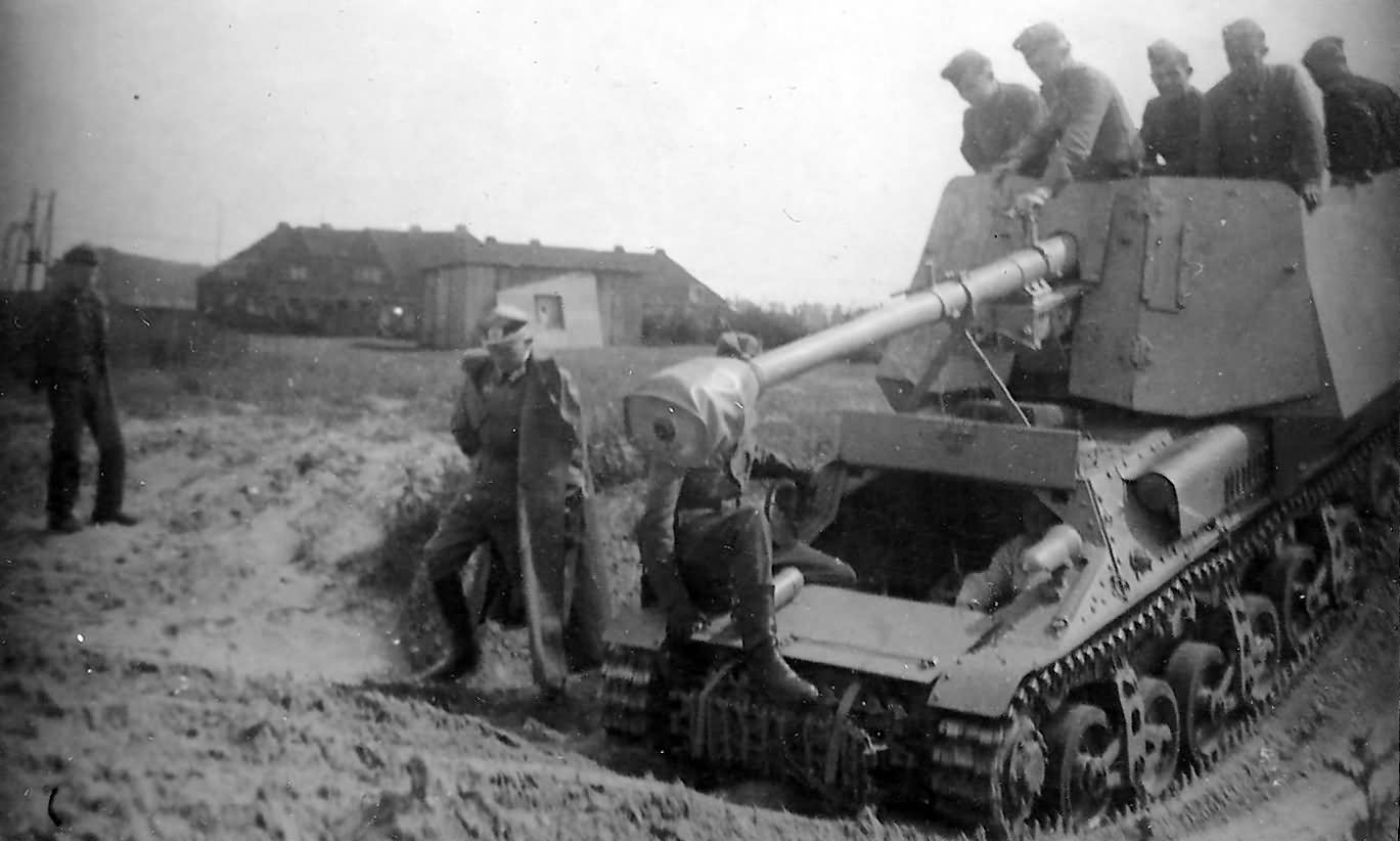 Marder I Panzerjager Lorraine Fahrgestell | World War Photos