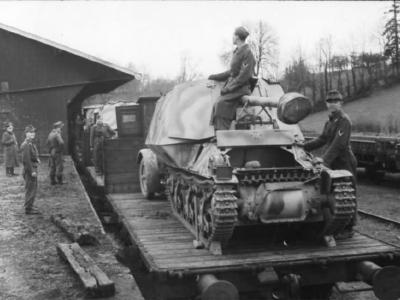 Panzerjager Marder I rail trasnport France