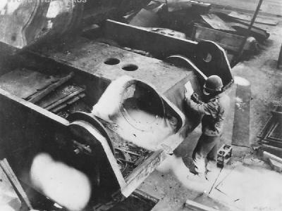 Maus turret at the Krupp factory in Essen, 1945 2