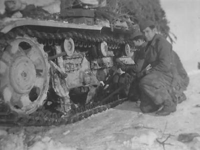 damaged Nashorn tank destroyer
